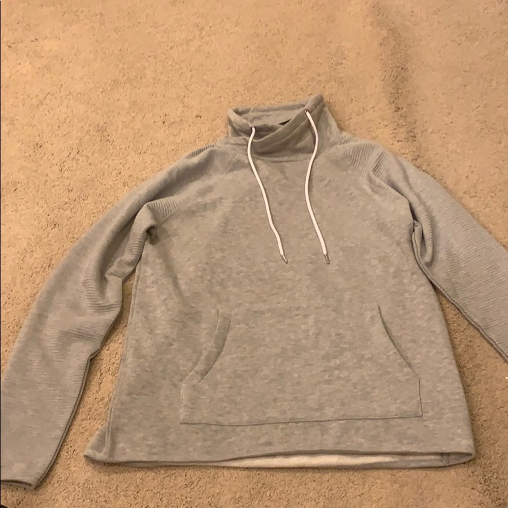 Men’s forever 21 pullover sweatshirt